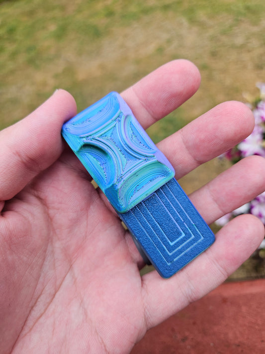 The Kristin V4- blue stainless plates with dual color pla tops (blems)